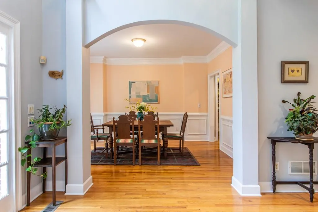 5250 S Trimble Road, Atlanta, Georgia 30342, 4 Bedrooms Bedrooms, ,3 BathroomsBathrooms,Residential,Sold,5250 S Trimble Road,6776462