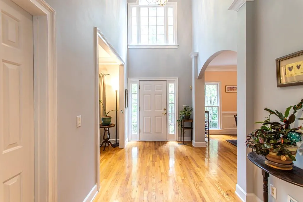 5250 S Trimble Road, Atlanta, Georgia 30342, 4 Bedrooms Bedrooms, ,3 BathroomsBathrooms,Residential,Sold,5250 S Trimble Road,6776462