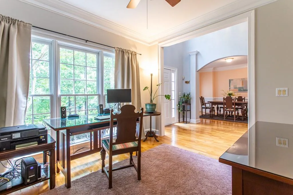 5250 S Trimble Road, Atlanta, Georgia 30342, 4 Bedrooms Bedrooms, ,3 BathroomsBathrooms,Residential,Sold,5250 S Trimble Road,6776462