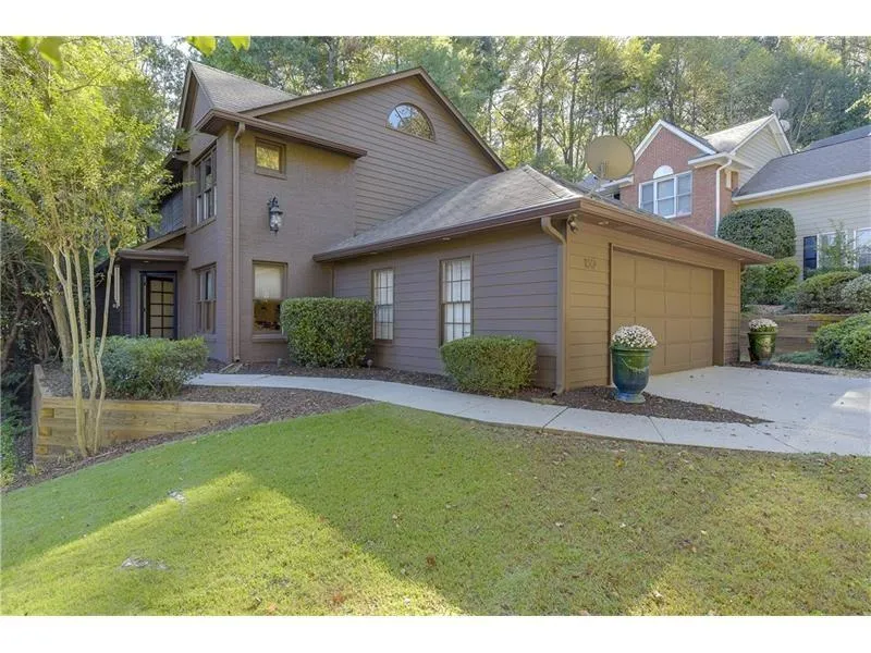 1012 Shady Valley Place, Atlanta, Georgia 30324, 3 Bedrooms Bedrooms, ,2 BathroomsBathrooms,Residential,Sold,1012 Shady Valley Place,5616809