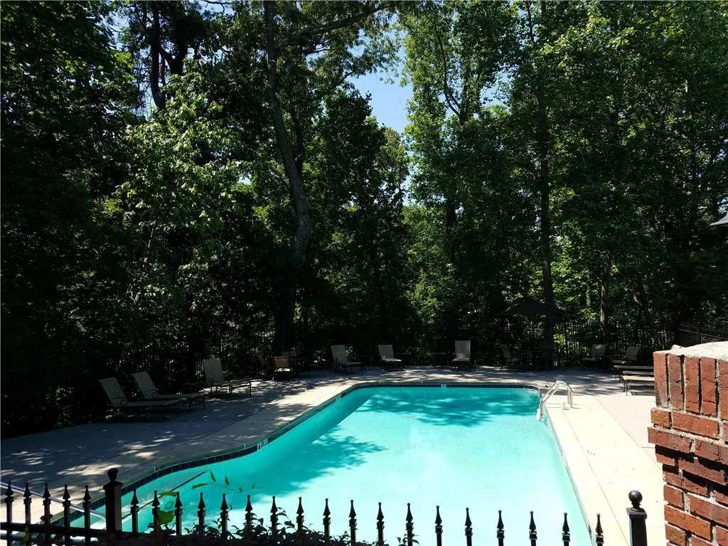 5638 River Oaks Place Unit 5638, Sandy Springs, Georgia 30327, 3 Bedrooms Bedrooms, ,2 BathroomsBathrooms,Residential,Sold,5638 River Oaks Place Unit 5638,5851353