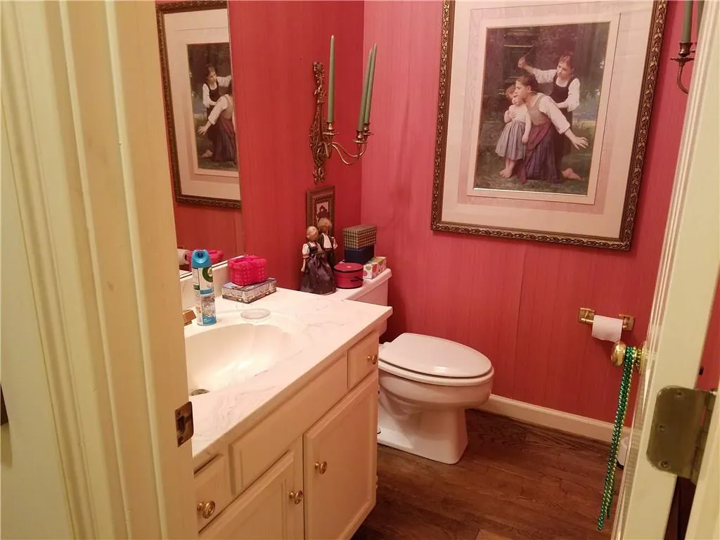 5638 River Oaks Place Unit 5638, Sandy Springs, Georgia 30327, 3 Bedrooms Bedrooms, ,2 BathroomsBathrooms,Residential,Sold,5638 River Oaks Place Unit 5638,5851353