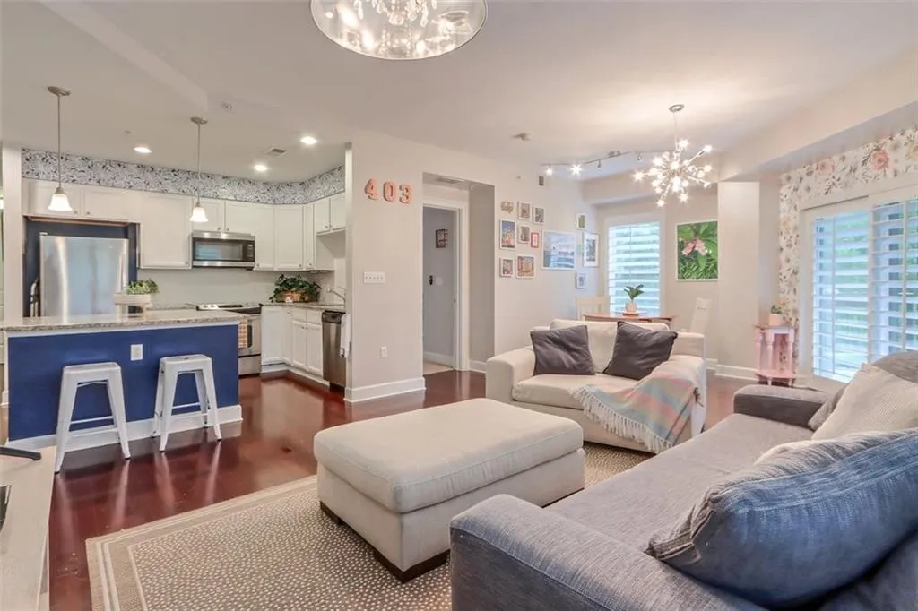 200 River Vista Drive Unit 403, Atlanta, Georgia 30339, 2 Bedrooms Bedrooms, ,2 BathroomsBathrooms,Residential,Sold,200 River Vista Drive Unit 403,6938307