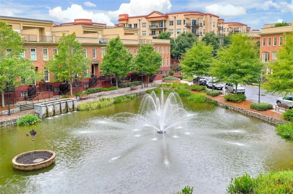 200 River Vista Drive Unit 403, Atlanta, Georgia 30339, 2 Bedrooms Bedrooms, ,2 BathroomsBathrooms,Residential,Sold,200 River Vista Drive Unit 403,6938307