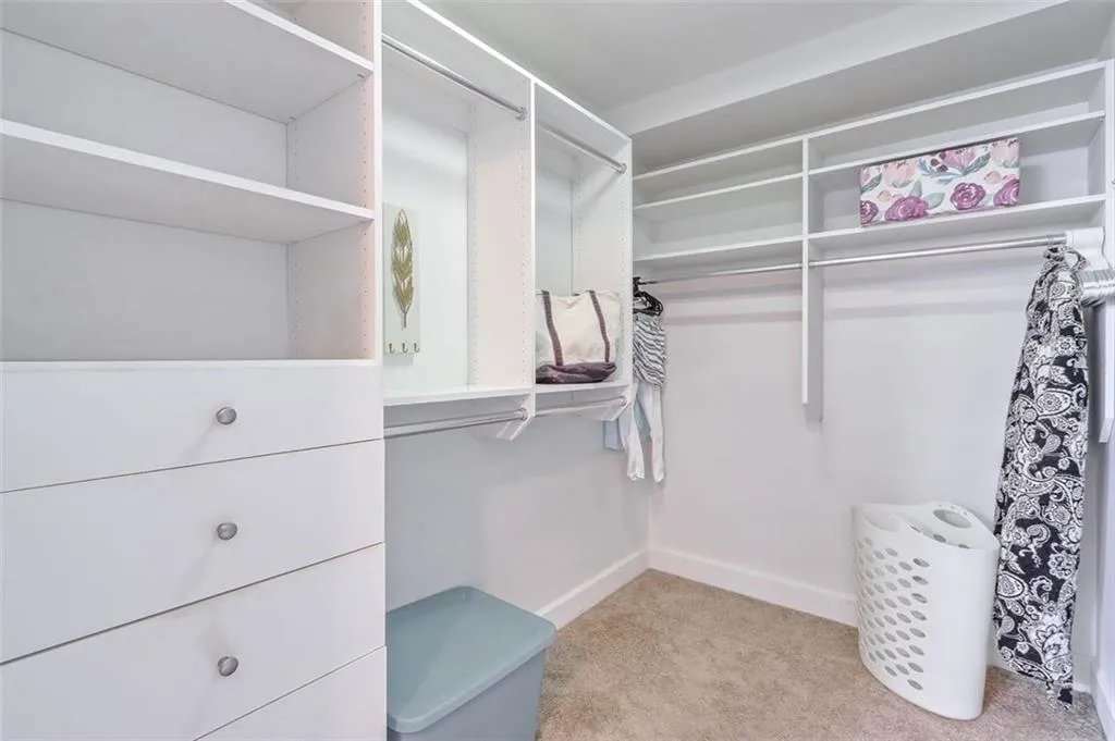 200 River Vista Drive Unit 403, Atlanta, Georgia 30339, 2 Bedrooms Bedrooms, ,2 BathroomsBathrooms,Residential,Sold,200 River Vista Drive Unit 403,6938307