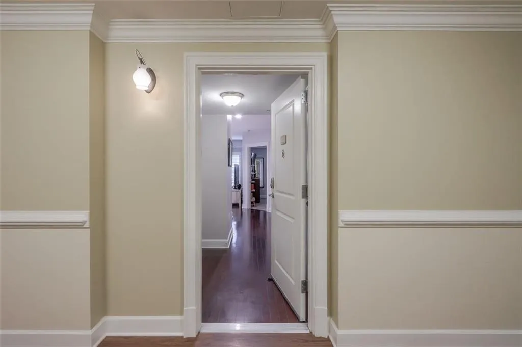 200 River Vista Drive Unit 403, Atlanta, Georgia 30339, 2 Bedrooms Bedrooms, ,2 BathroomsBathrooms,Residential,Sold,200 River Vista Drive Unit 403,6938307