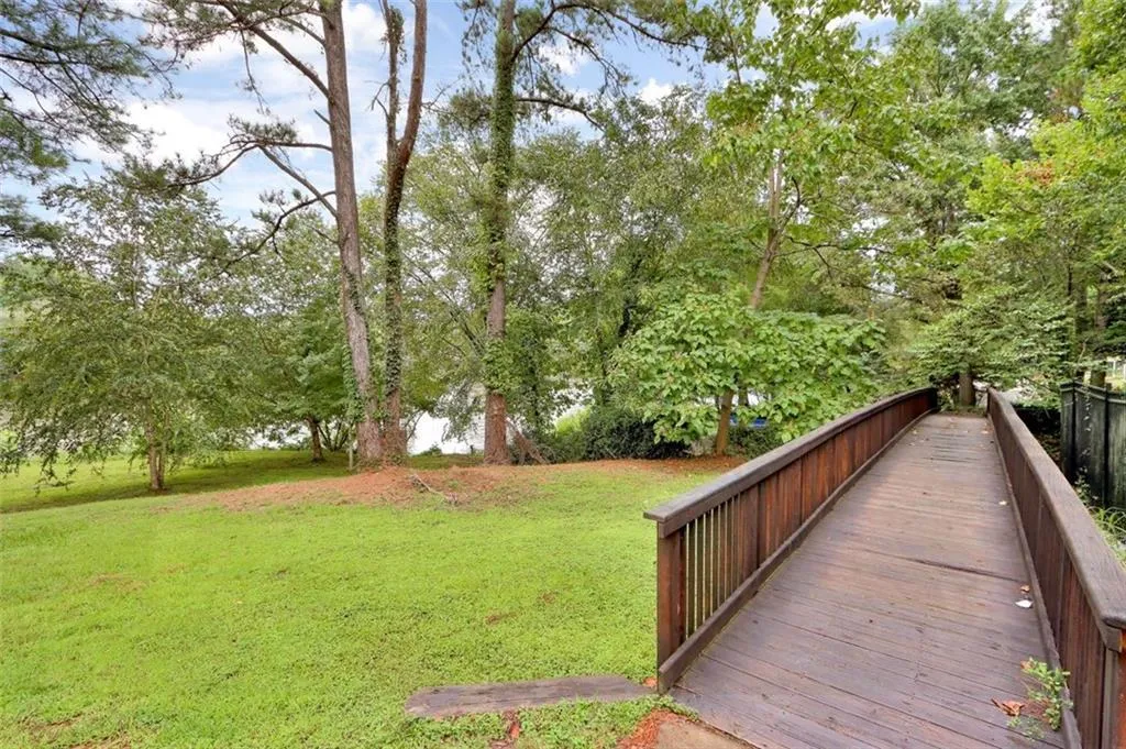 200 River Vista Drive Unit 403, Atlanta, Georgia 30339, 2 Bedrooms Bedrooms, ,2 BathroomsBathrooms,Residential,Sold,200 River Vista Drive Unit 403,6938307