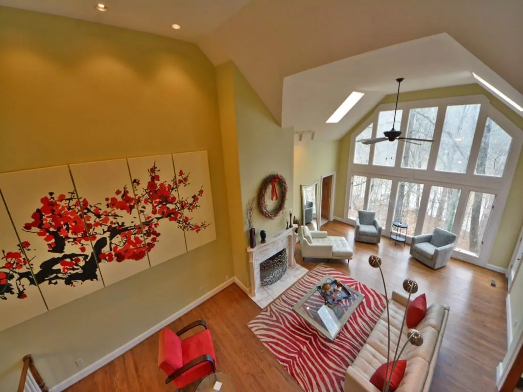 240 Grogans Lake Point, Sandy Springs, Georgia 30350, 6 Bedrooms Bedrooms, ,4 BathroomsBathrooms,Residential,Sold,240 Grogans Lake Point,5635140