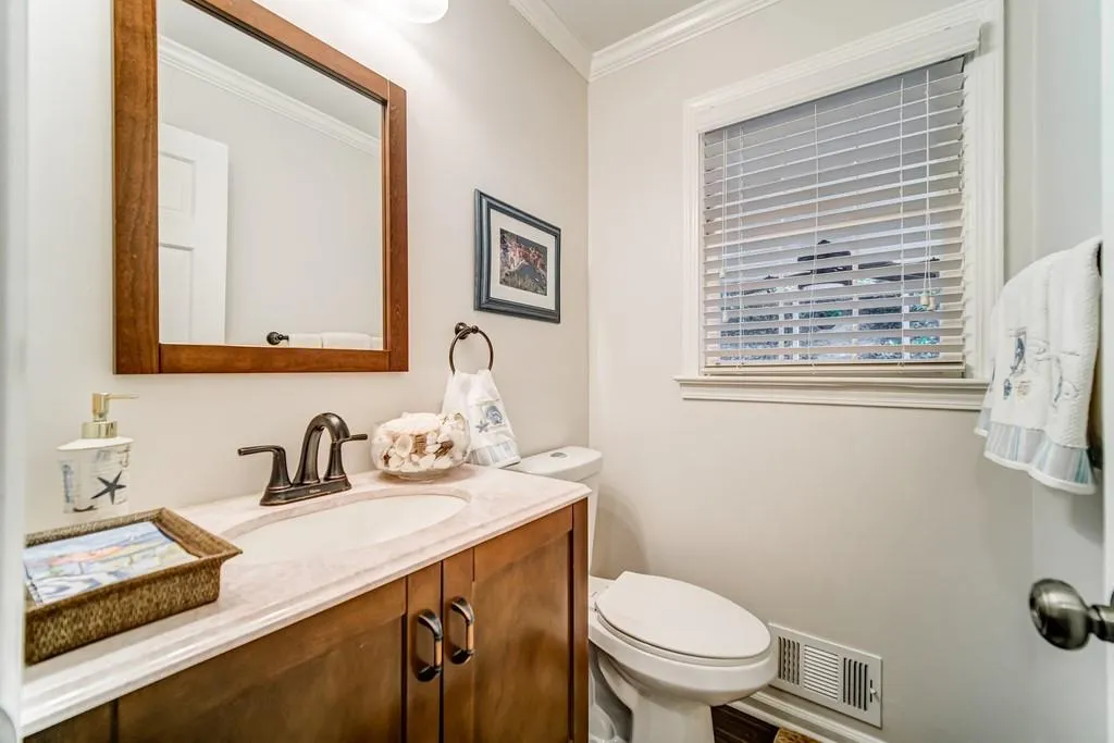 75 Seville Chase, Atlanta, Georgia 30328, 4 Bedrooms Bedrooms, ,3 BathroomsBathrooms,Residential,Sold,75 Seville Chase,6837197