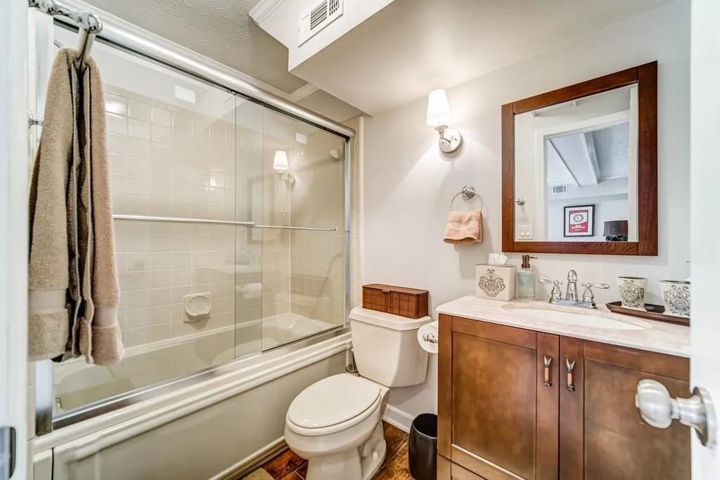 75 Seville Chase, Atlanta, Georgia 30328, 4 Bedrooms Bedrooms, ,3 BathroomsBathrooms,Residential,Sold,75 Seville Chase,6837197