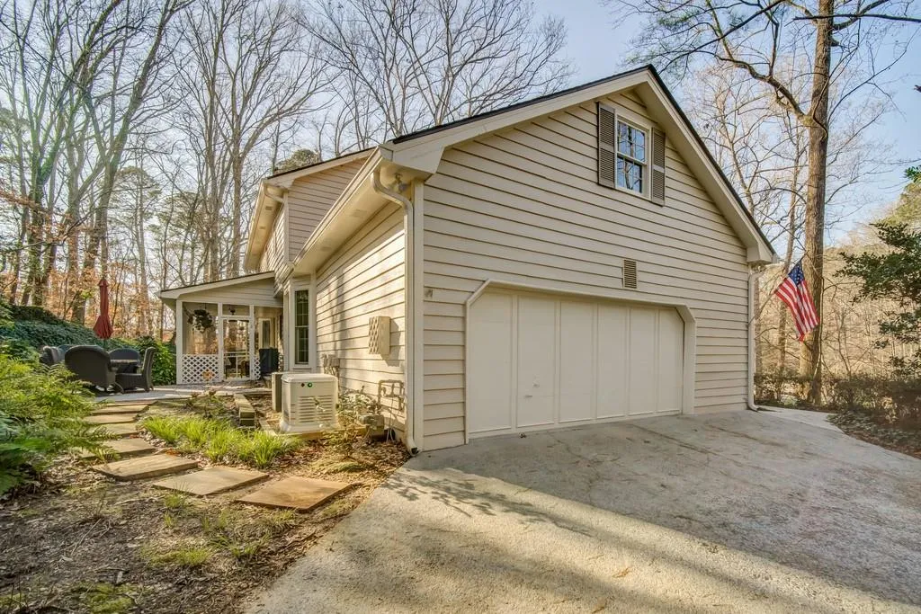 75 Seville Chase, Atlanta, Georgia 30328, 4 Bedrooms Bedrooms, ,3 BathroomsBathrooms,Residential,Sold,75 Seville Chase,6837197