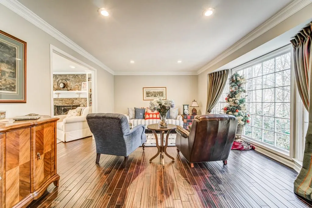 75 Seville Chase, Atlanta, Georgia 30328, 4 Bedrooms Bedrooms, ,3 BathroomsBathrooms,Residential,Sold,75 Seville Chase,6837197