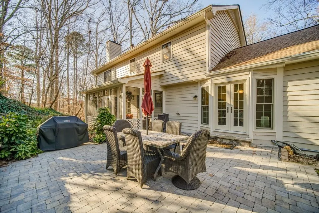 75 Seville Chase, Atlanta, Georgia 30328, 4 Bedrooms Bedrooms, ,3 BathroomsBathrooms,Residential,Sold,75 Seville Chase,6837197