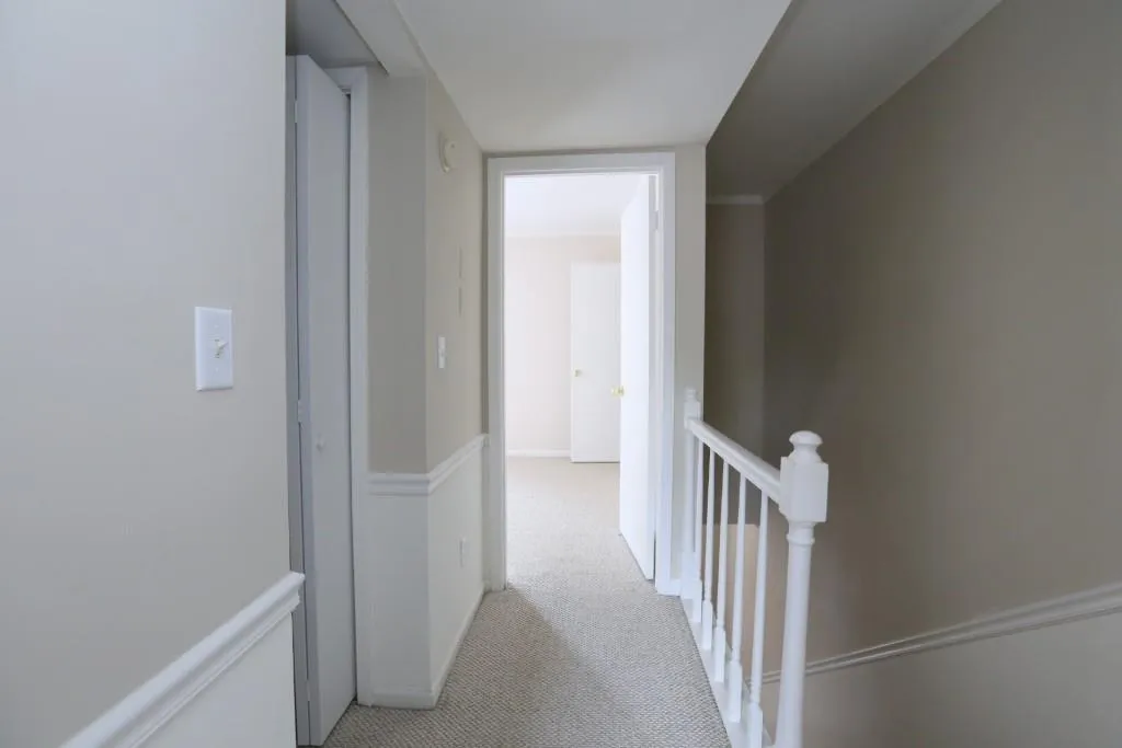 5591 Kingsport Drive, Atlanta, Georgia 30342, 2 Bedrooms Bedrooms, ,1 BathroomBathrooms,Residential,Sold,5591 Kingsport Drive,5697945