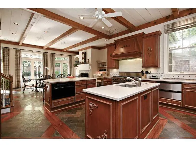 5730 Winterthur Lane, Sandy Springs, Georgia 30328, 5 Bedrooms Bedrooms, ,6 BathroomsBathrooms,Residential,Sold,5730 Winterthur Lane,5352825