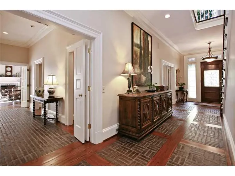 5730 Winterthur Lane, Sandy Springs, Georgia 30328, 5 Bedrooms Bedrooms, ,6 BathroomsBathrooms,Residential,Sold,5730 Winterthur Lane,5352825