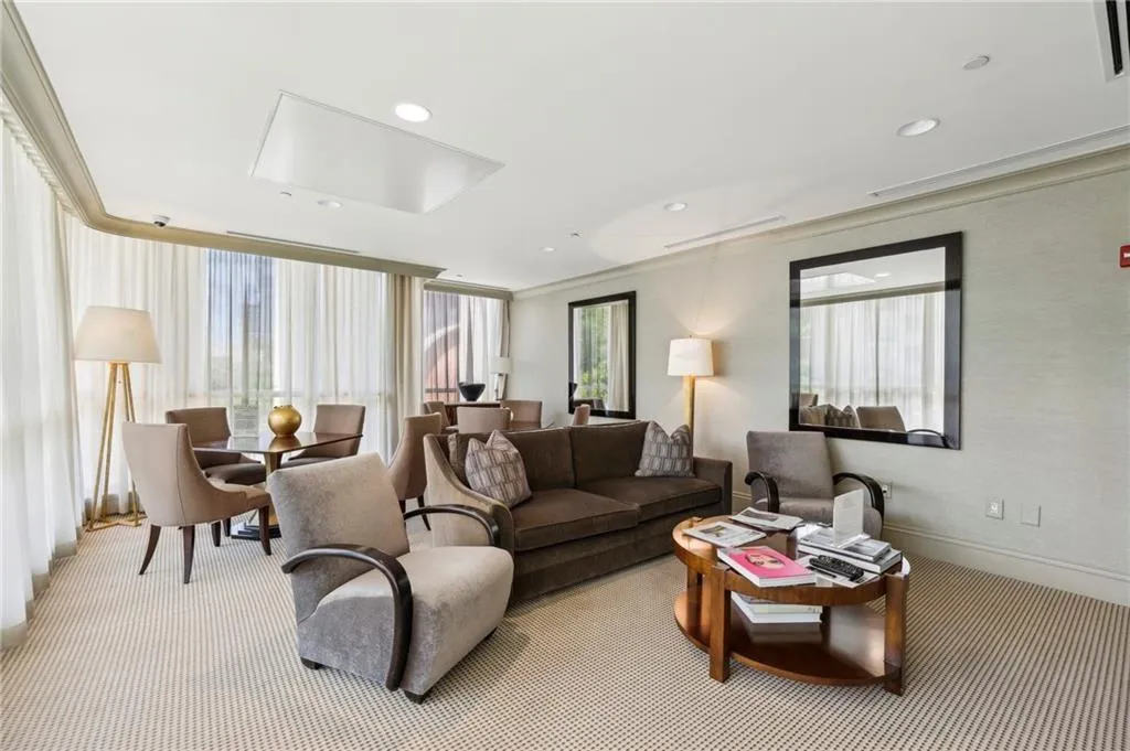 750 Park Avenue Ne Unit 6s, Atlanta, Georgia 30326, 2 Bedrooms Bedrooms, ,2 BathroomsBathrooms,Residential,For Sale,750 Park Avenue Ne Unit 6s,7624792