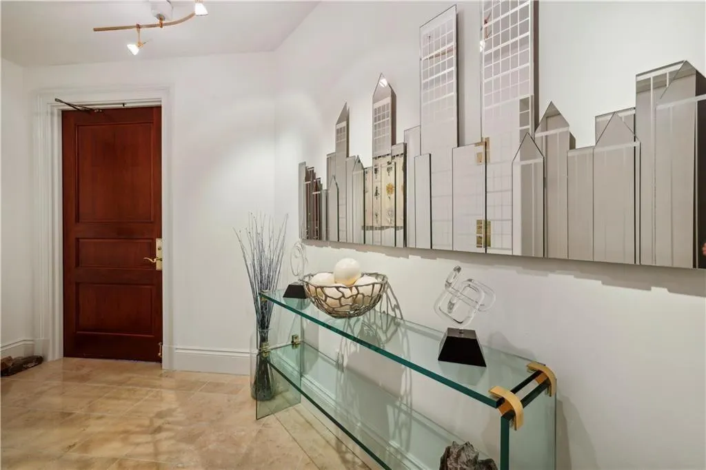 750 Park Avenue Ne Unit 6s, Atlanta, Georgia 30326, 2 Bedrooms Bedrooms, ,2 BathroomsBathrooms,Residential,For Sale,750 Park Avenue Ne Unit 6s,7624792