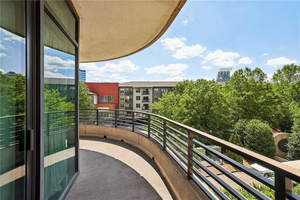 750 Park Avenue Ne Unit 6s, Atlanta, Georgia 30326, 2 Bedrooms Bedrooms, ,2 BathroomsBathrooms,Residential,For Sale,750 Park Avenue Ne Unit 6s,7624792