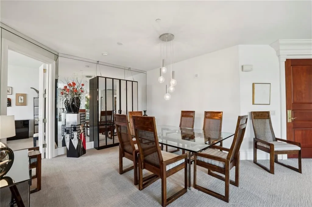 750 Park Avenue Ne Unit 6s, Atlanta, Georgia 30326, 2 Bedrooms Bedrooms, ,2 BathroomsBathrooms,Residential,For Sale,750 Park Avenue Ne Unit 6s,7624792