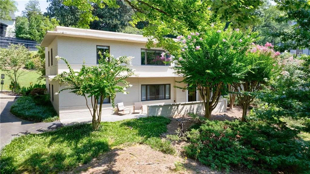 101 Ardmore Place Nw Unit 3, Atlanta, Georgia 30309, 2 Bedrooms Bedrooms, ,1 BathroomBathrooms,Residential,For Sale,101 Ardmore Place Nw Unit 3,7654654