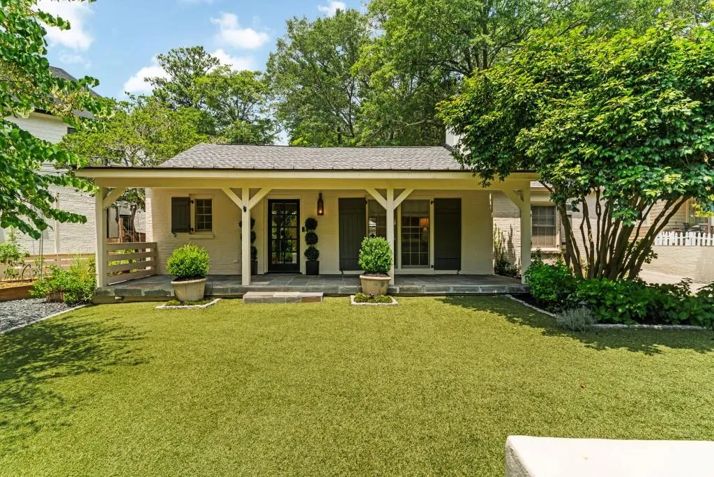 568 E Wesley Road Ne, Atlanta, Georgia 30305, 3 Bedrooms Bedrooms, ,3 BathroomsBathrooms,Residential,For Sale,568 E Wesley Road Ne,7612343