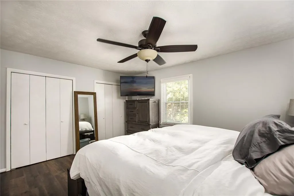 6700 Roswell Road Unit 21c, Sandy Springs, Georgia 30328, 2 Bedrooms Bedrooms, ,1 BathroomBathrooms,Residential,Sold,6700 Roswell Road Unit 21c,6066486