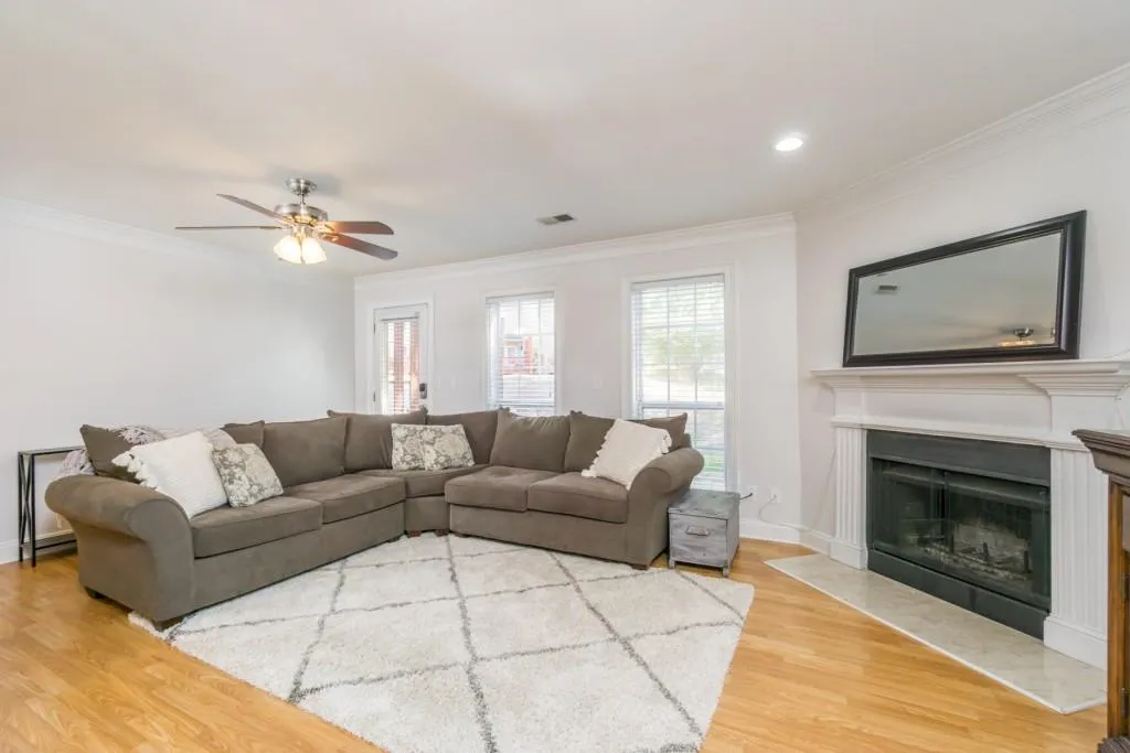 202 Masons Creek Circle Unit 202, Sandy Springs, Georgia 30350, 2 Bedrooms Bedrooms, ,2 BathroomsBathrooms,Residential,Sold,202 Masons Creek Circle Unit 202,6627059