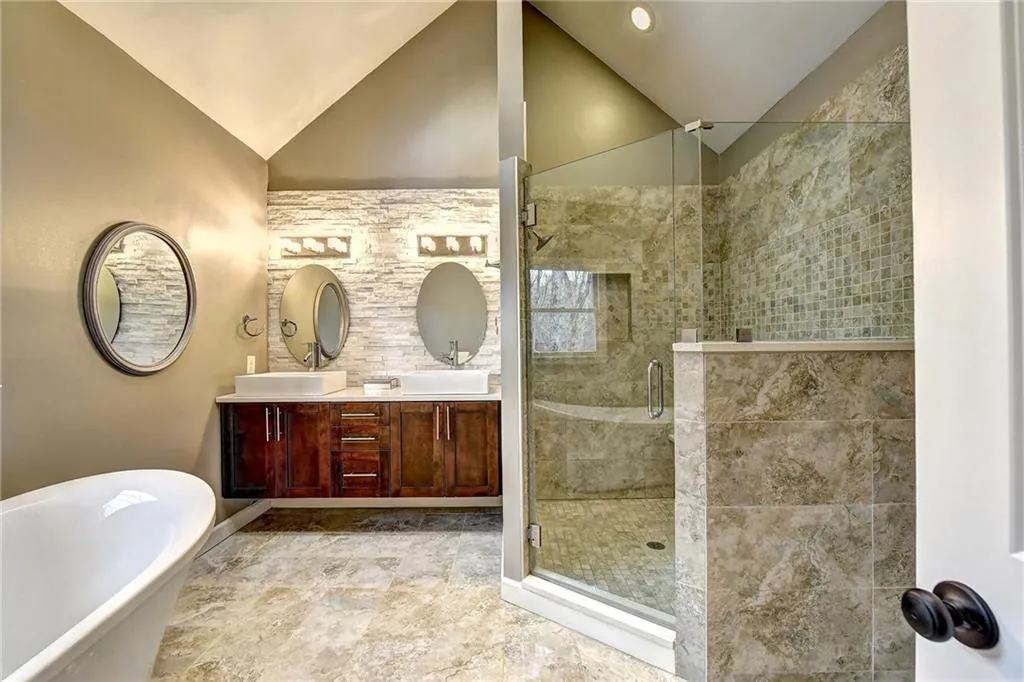 690 Bittersweet Trail, Sandy Springs, Georgia 30350, 6 Bedrooms Bedrooms, ,4 BathroomsBathrooms,Residential,Sold,690 Bittersweet Trail,6057222