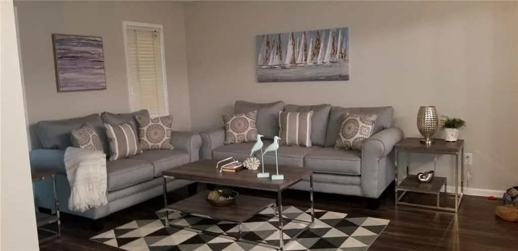 5159 Roswell Road Unit#1, Atlanta, Georgia 30342, 1 Bedroom Bedrooms, ,1 BathroomBathrooms,Residential,Sold,5159 Roswell Road Unit#1,6652207