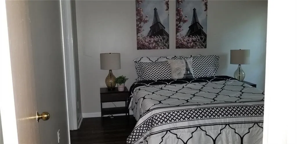 5159 Roswell Road Unit#1, Atlanta, Georgia 30342, 1 Bedroom Bedrooms, ,1 BathroomBathrooms,Residential,Sold,5159 Roswell Road Unit#1,6652207