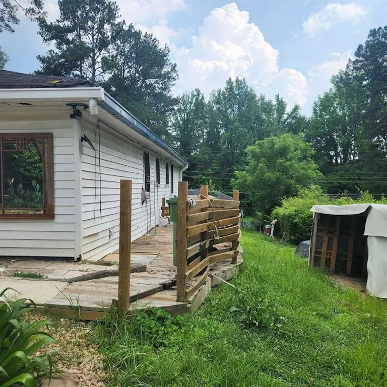 Rear View w/Covered Shed