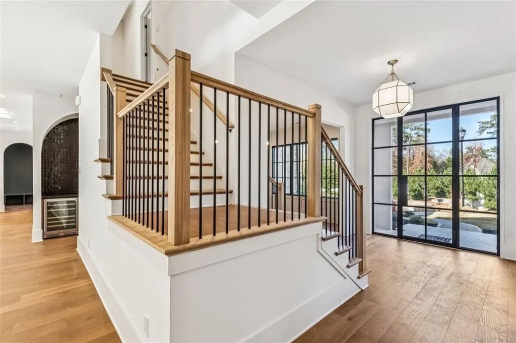 200 River Valley Court, Atlanta, Georgia 30328, 5 Bedrooms Bedrooms, ,4 BathroomsBathrooms,Residential,For Sale,200 River Valley Court,7652370