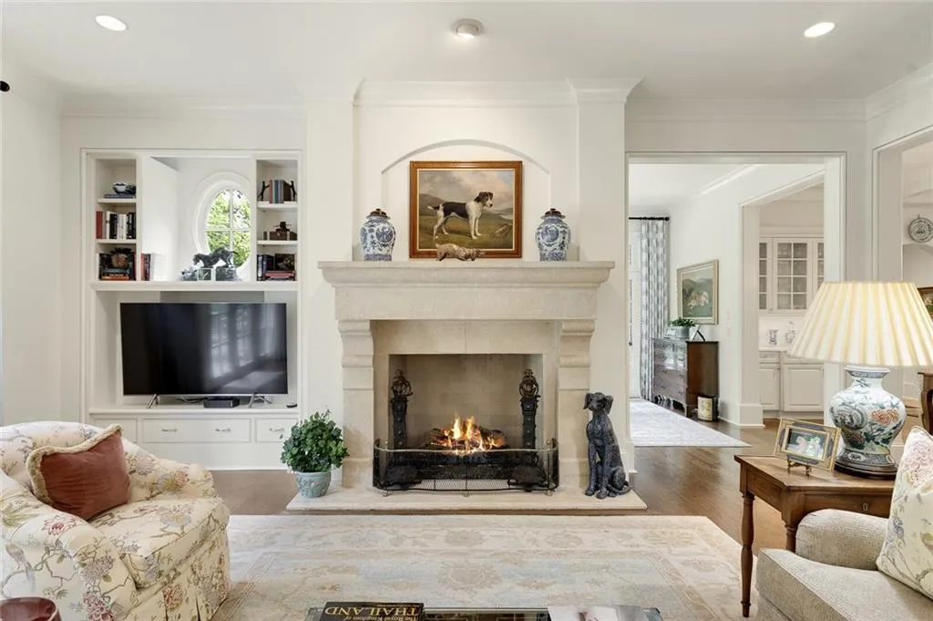 18 Leighton Court, Atlanta, Georgia 30327, 6 Bedrooms Bedrooms, ,6 BathroomsBathrooms,Residential,Sold,18 Leighton Court,6914096 18 Leighton Court, Atlanta, Georgia 30327, 6 Bedrooms Bedrooms, ,6 BathroomsBathrooms,Residential,Sold,18 Leighton Court,6914096