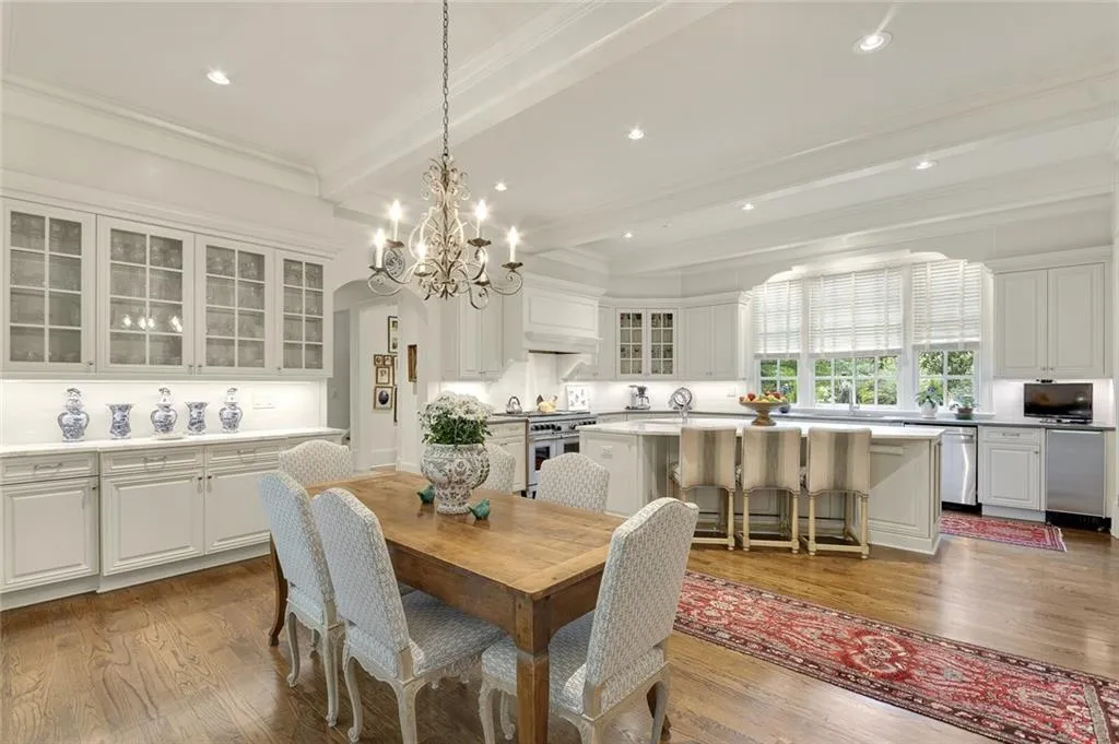 18 Leighton Court, Atlanta, Georgia 30327, 6 Bedrooms Bedrooms, ,6 BathroomsBathrooms,Residential,Sold,18 Leighton Court,6914096 18 Leighton Court, Atlanta, Georgia 30327, 6 Bedrooms Bedrooms, ,6 BathroomsBathrooms,Residential,Sold,18 Leighton Court,6914096