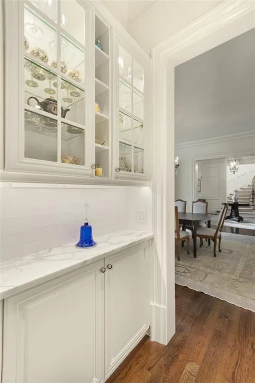 18 Leighton Court, Atlanta, Georgia 30327, 6 Bedrooms Bedrooms, ,6 BathroomsBathrooms,Residential,Sold,18 Leighton Court,6914096 18 Leighton Court, Atlanta, Georgia 30327, 6 Bedrooms Bedrooms, ,6 BathroomsBathrooms,Residential,Sold,18 Leighton Court,6914096