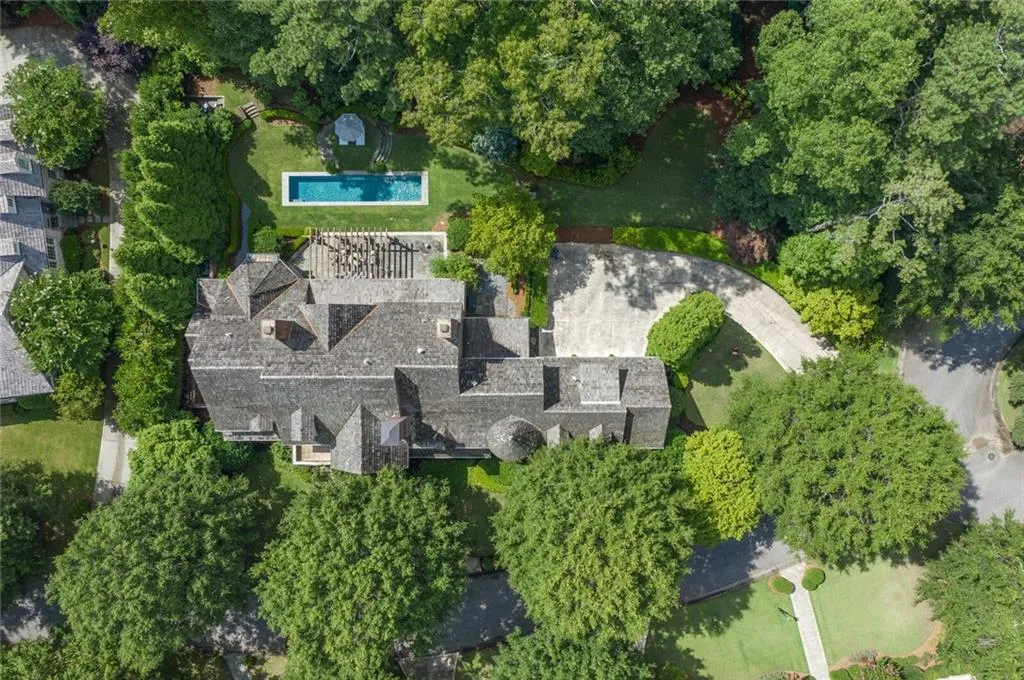 18 Leighton Court, Atlanta, Georgia 30327, 6 Bedrooms Bedrooms, ,6 BathroomsBathrooms,Residential,Sold,18 Leighton Court,6914096 18 Leighton Court, Atlanta, Georgia 30327, 6 Bedrooms Bedrooms, ,6 BathroomsBathrooms,Residential,Sold,18 Leighton Court,6914096