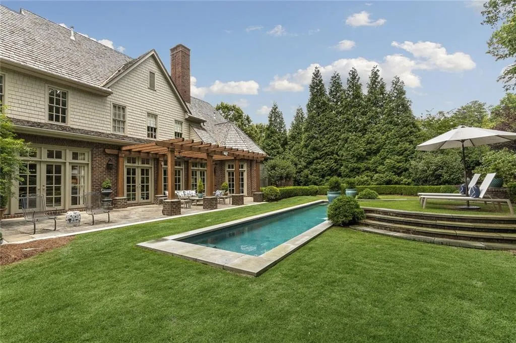 18 Leighton Court, Atlanta, Georgia 30327, 6 Bedrooms Bedrooms, ,6 BathroomsBathrooms,Residential,Sold,18 Leighton Court,6914096 18 Leighton Court, Atlanta, Georgia 30327, 6 Bedrooms Bedrooms, ,6 BathroomsBathrooms,Residential,Sold,18 Leighton Court,6914096