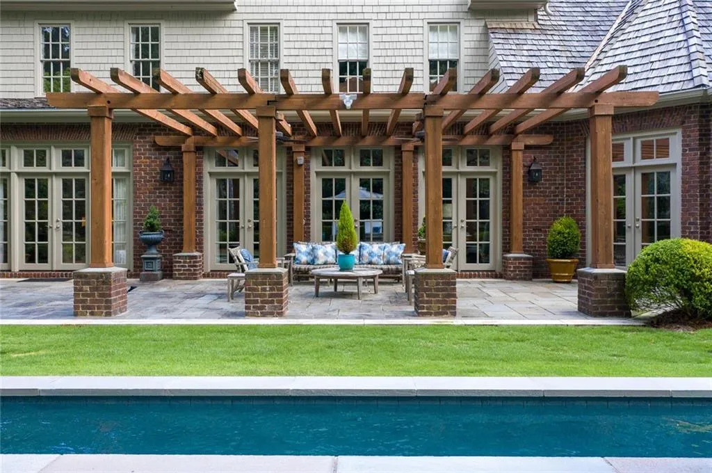 18 Leighton Court, Atlanta, Georgia 30327, 6 Bedrooms Bedrooms, ,6 BathroomsBathrooms,Residential,Sold,18 Leighton Court,6914096 18 Leighton Court, Atlanta, Georgia 30327, 6 Bedrooms Bedrooms, ,6 BathroomsBathrooms,Residential,Sold,18 Leighton Court,6914096