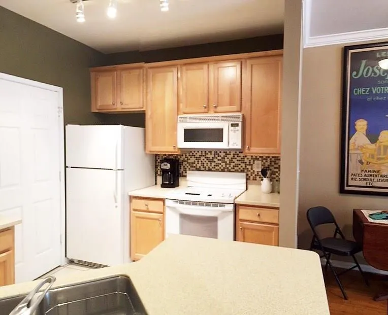 5641 Roswell Road Unit 315, Atlanta, Georgia 30342, 2 Bedrooms Bedrooms, ,2 BathroomsBathrooms,Residential,Sold,5641 Roswell Road Unit 315,5806382