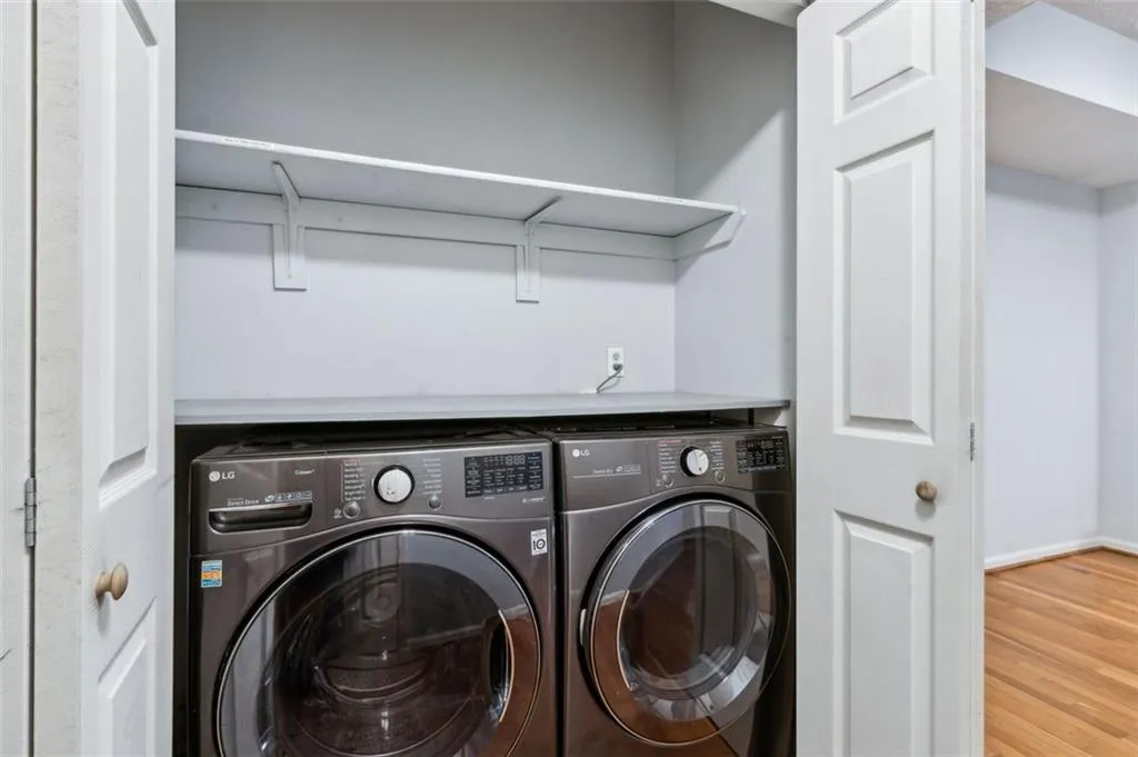 1250 Parkwood Circle Se Unit 3204, Atlanta, Georgia 30339, 2 Bedrooms Bedrooms, ,2 BathroomsBathrooms,Residential,For Sale,1250 Parkwood Circle Se Unit 3204,7617162