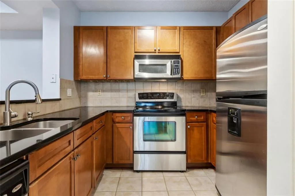1250 Parkwood Circle Se Unit 3204, Atlanta, Georgia 30339, 2 Bedrooms Bedrooms, ,2 BathroomsBathrooms,Residential,For Sale,1250 Parkwood Circle Se Unit 3204,7617162