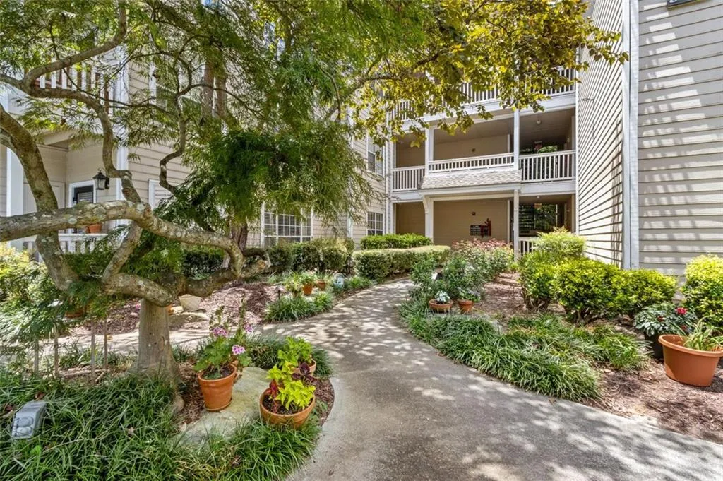 1250 Parkwood Circle Se Unit 3204, Atlanta, Georgia 30339, 2 Bedrooms Bedrooms, ,2 BathroomsBathrooms,Residential,For Sale,1250 Parkwood Circle Se Unit 3204,7617162