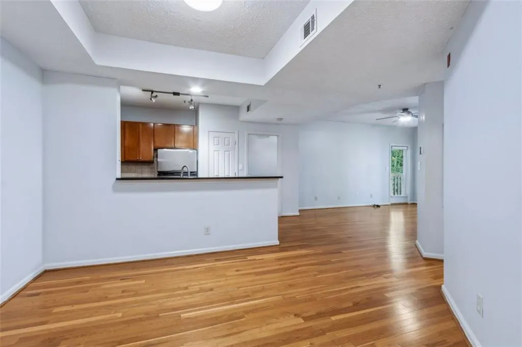 1250 Parkwood Circle Se Unit 3204, Atlanta, Georgia 30339, 2 Bedrooms Bedrooms, ,2 BathroomsBathrooms,Residential,For Sale,1250 Parkwood Circle Se Unit 3204,7617162