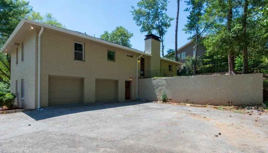 380 Windsor Parkway, Atlanta, Georgia 30342, 4 Bedrooms Bedrooms, ,3 BathroomsBathrooms,Residential,Sold,380 Windsor Parkway,5581090