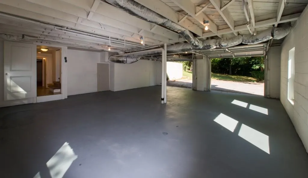 380 Windsor Parkway, Atlanta, Georgia 30342, 4 Bedrooms Bedrooms, ,3 BathroomsBathrooms,Residential,Sold,380 Windsor Parkway,5581090