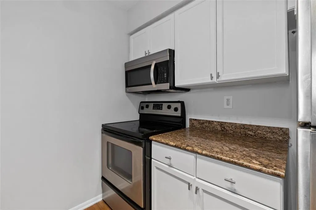 1150 Collier Road Nw Unit 6h, Atlanta, Georgia 30318, 1 Bedroom Bedrooms, ,1 BathroomBathrooms,Residential,For Sale,1150 Collier Road Nw Unit 6h,7588400