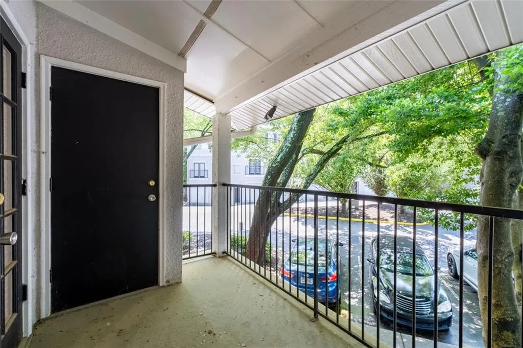 1150 Collier Road Nw Unit 6h, Atlanta, Georgia 30318, 1 Bedroom Bedrooms, ,1 BathroomBathrooms,Residential,For Sale,1150 Collier Road Nw Unit 6h,7588400