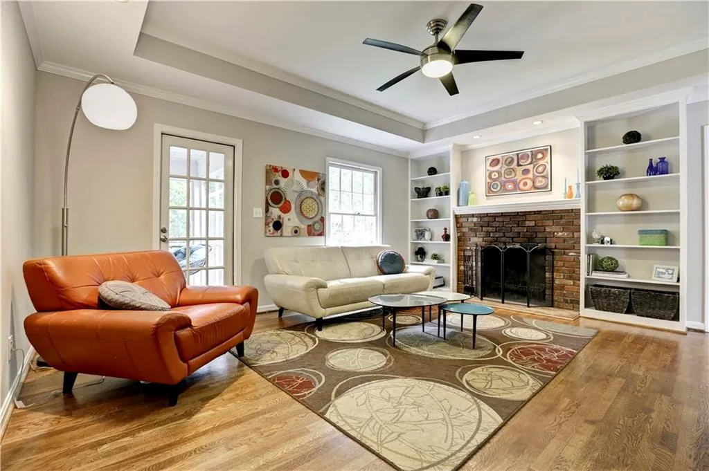 745 Edgewater Trail, Sandy Springs, Georgia 30328, 4 Bedrooms Bedrooms, ,3 BathroomsBathrooms,Residential,Sold,745 Edgewater Trail,5697626
