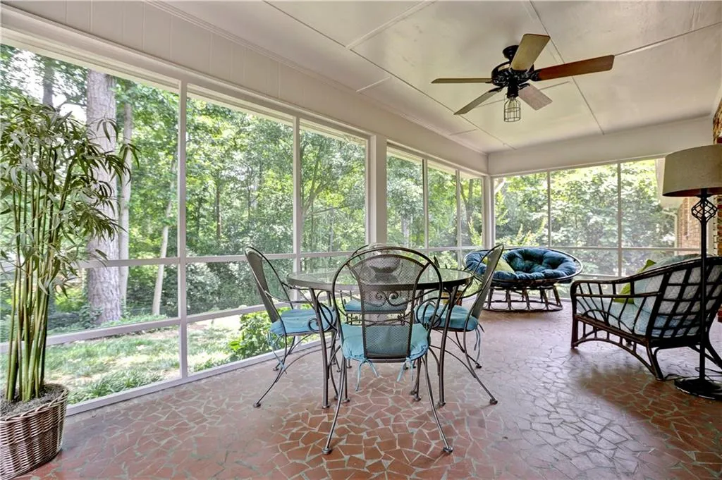 745 Edgewater Trail, Sandy Springs, Georgia 30328, 4 Bedrooms Bedrooms, ,3 BathroomsBathrooms,Residential,Sold,745 Edgewater Trail,5697626